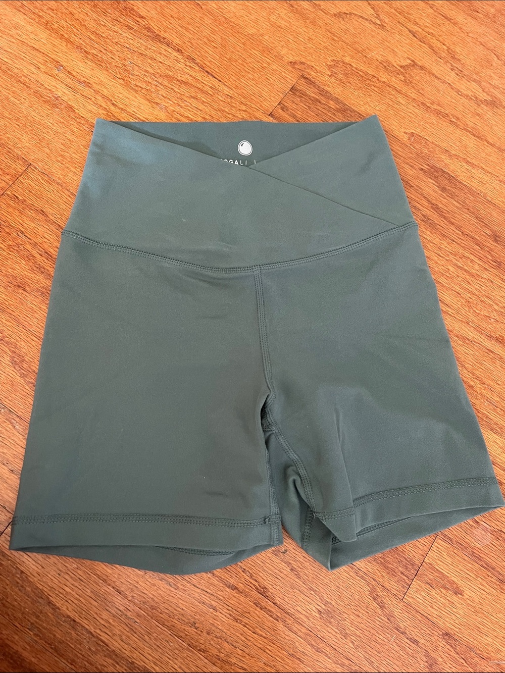 Yogalicious Crossover High-Waist Bike Shorts in Olive